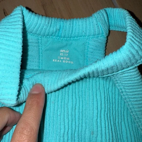 Aerie Aqua and a white Ribbed Knit cropped Top - Picture 2 of 2